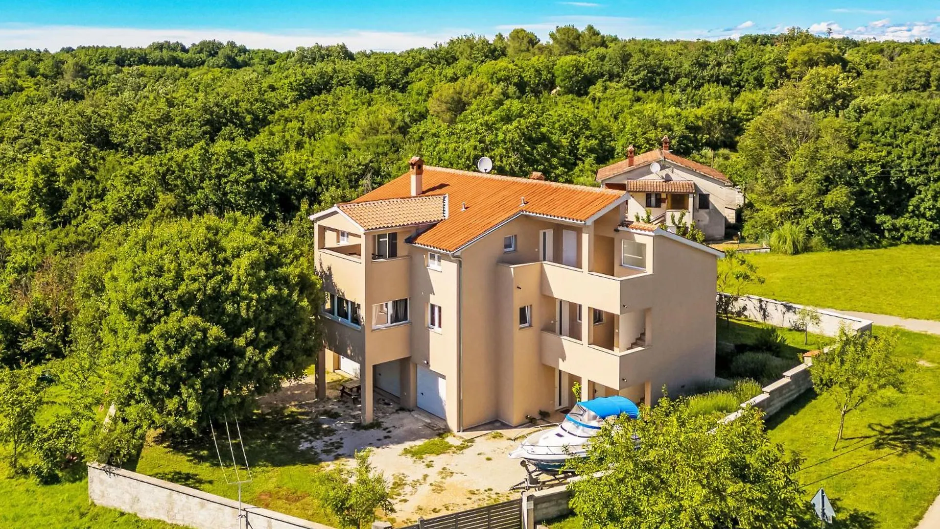 Apartment Nina By Interhome Hreljići